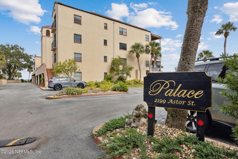 2199 Astor St #302, Orange Park, FL 32073