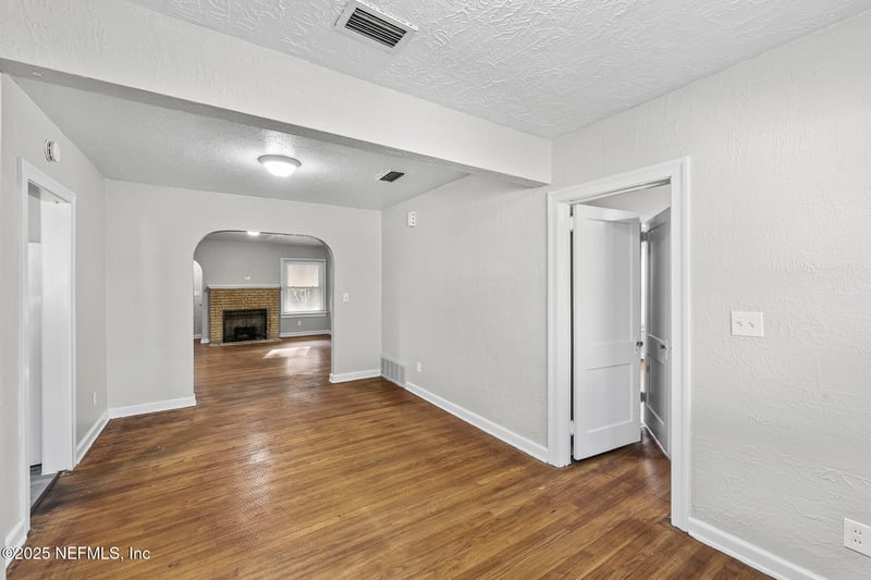 271 Mulberry St, Jacksonville, FL 32208