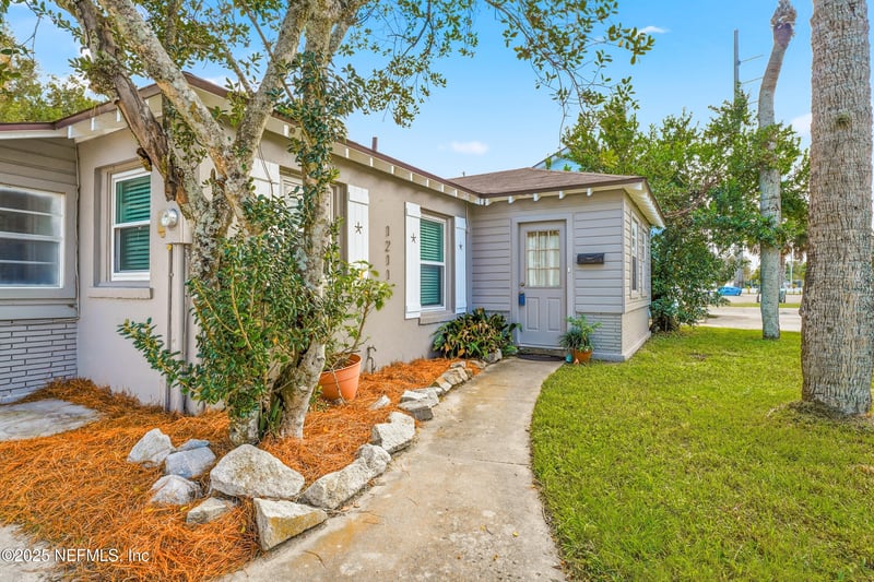 1211 Penman Rd, Jacksonville Beach, FL 32250