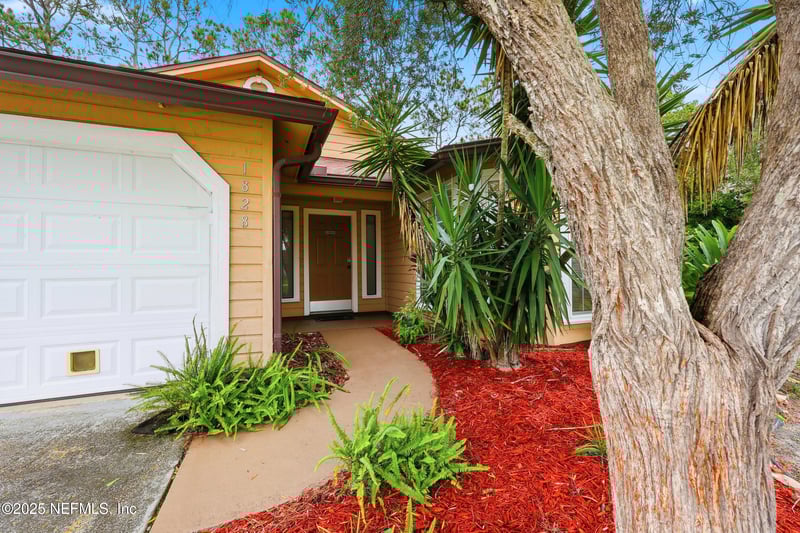 1828 Killarn Cir, Middleburg, FL 32068