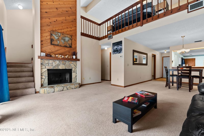 1170 Romaine Cir, Jacksonville, FL 32225