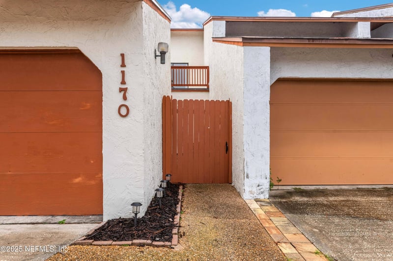 1170 Romaine Cir, Jacksonville, FL 32225