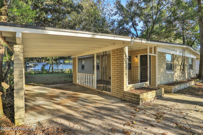 3145 Plumtree Dr, Jacksonville, FL 32277