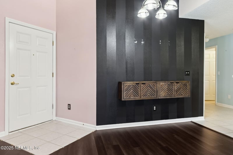 3700 Kirkpatrick Cir #8-11, Jacksonville, FL 32210