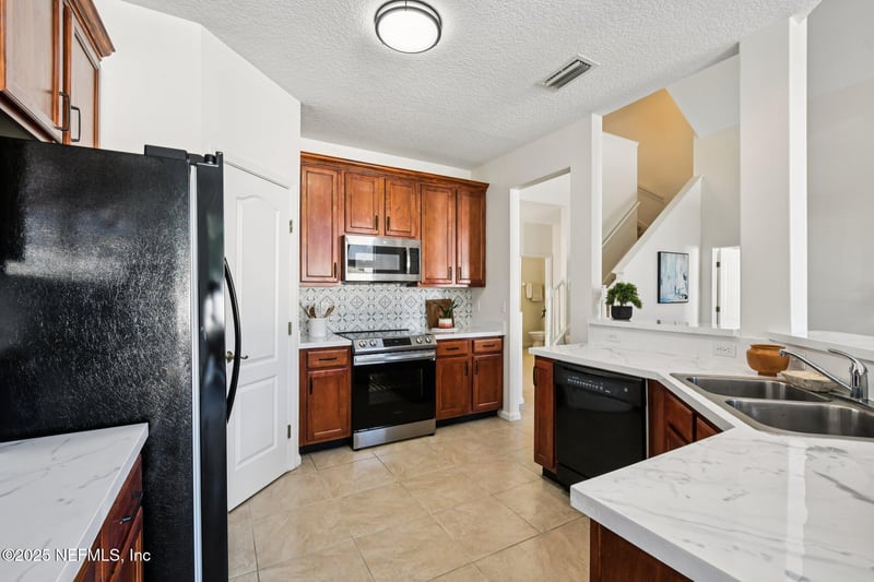 3750 Timberline Dr, Orange Park, FL 32065