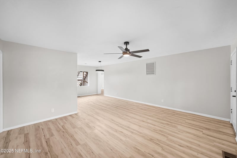 6217 Sage Dr, Jacksonville, FL 32210