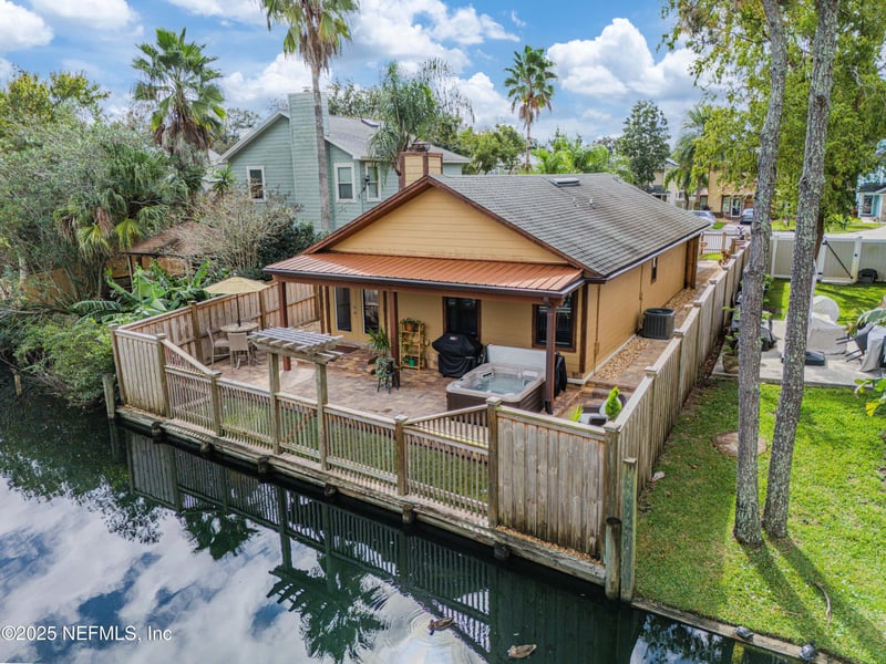 1673 Westwind Dr, Jacksonville Beach, FL 32250