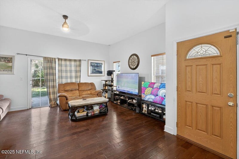 851 6th Ave, Jacksonville Beach, FL 32250