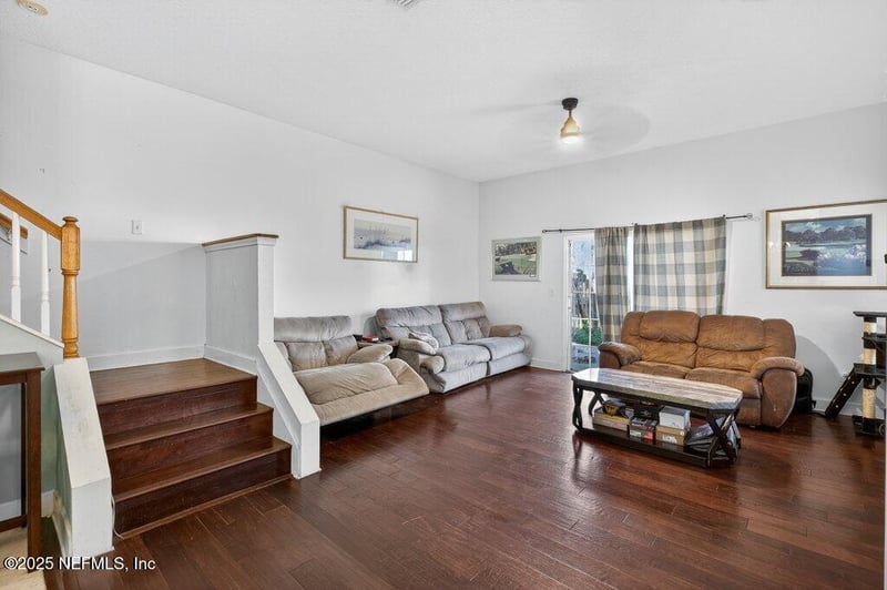 851 6th Ave, Jacksonville Beach, FL 32250