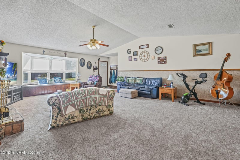 14359 Cedar Island Rd, Jacksonville, FL 32250