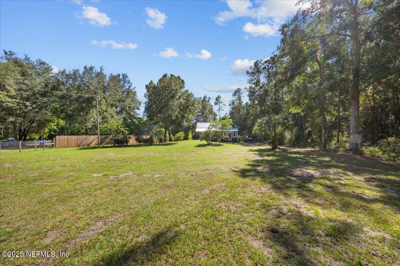 21317 111th Ave, Hawthorne, FL 32640