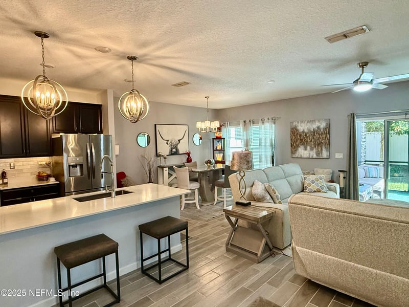 1615 Pottsburg Point Dr, Jacksonville, FL 32207