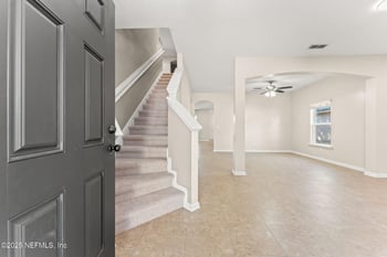 2532 Caney Oaks Dr, Jacksonville, FL 32218