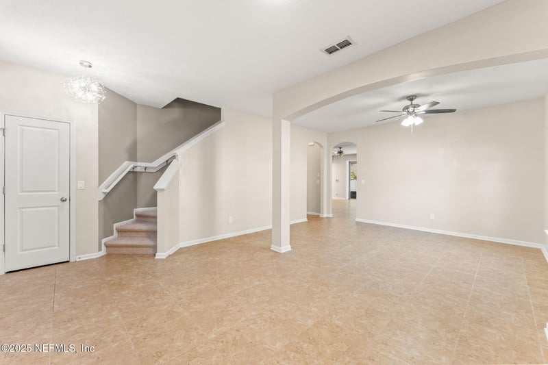 2532 Caney Oaks Dr, Jacksonville, FL 32218