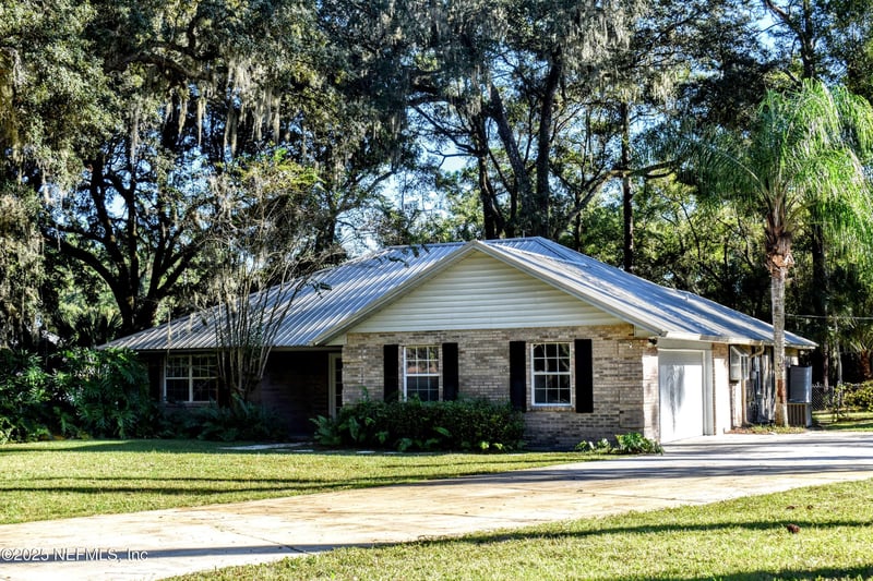 101 Roberts Ct, Palatka, FL 32177