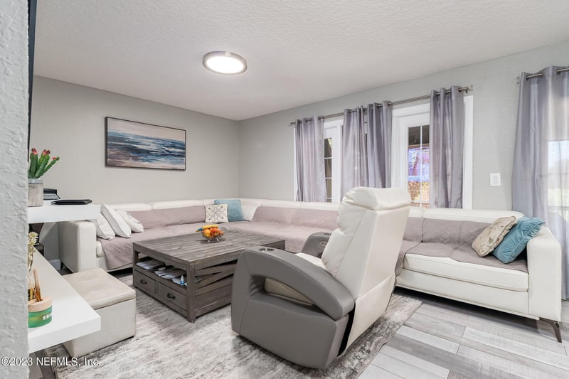 6619 La Mirada Dr #2, Jacksonville, FL 32217