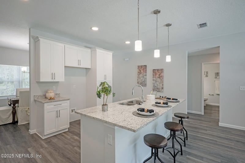 12425 Tiny Dr, Jacksonville, FL 32218