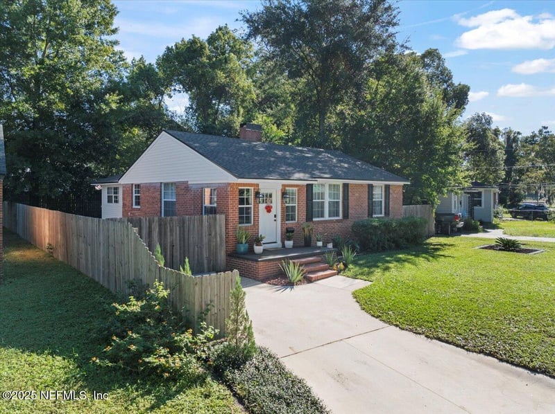 1037 Fairwood Ln, Jacksonville, FL 32205