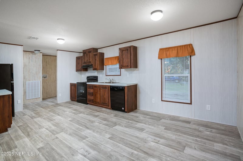 1001 Shell St, Welaka, FL 32193