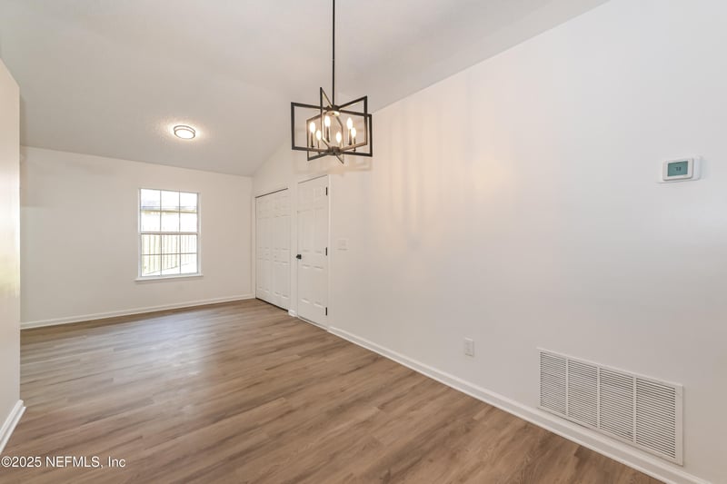 1881 Indian River Dr, Fleming Island, FL 32003