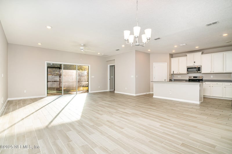 7123 Longleaf Branch Dr, Jacksonville, FL 32222