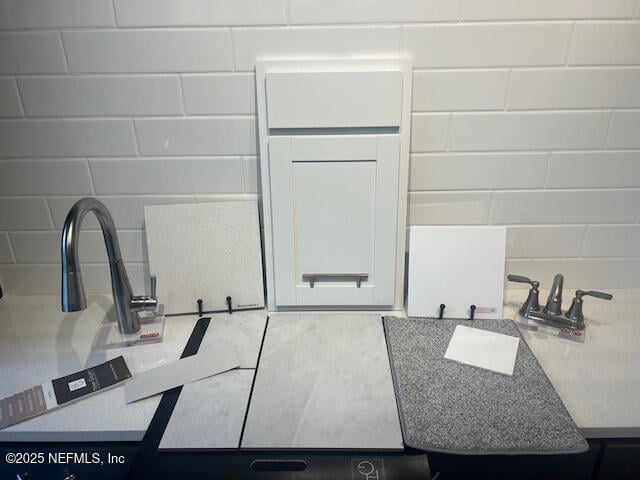 326 Alexandrite St, Deland, FL 32720