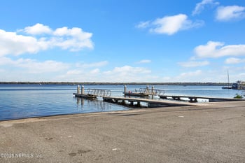 221 5th St, Palatka, FL 32177