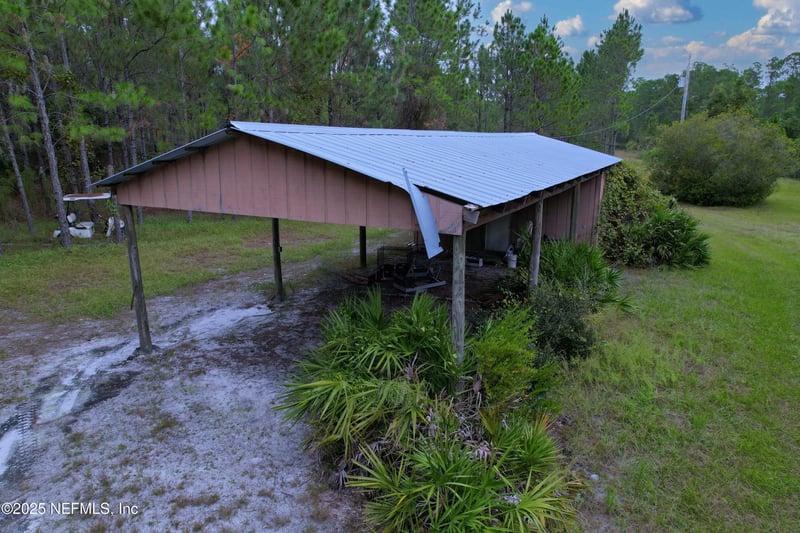 139 Lakeway Dr, Georgetown, FL 32139