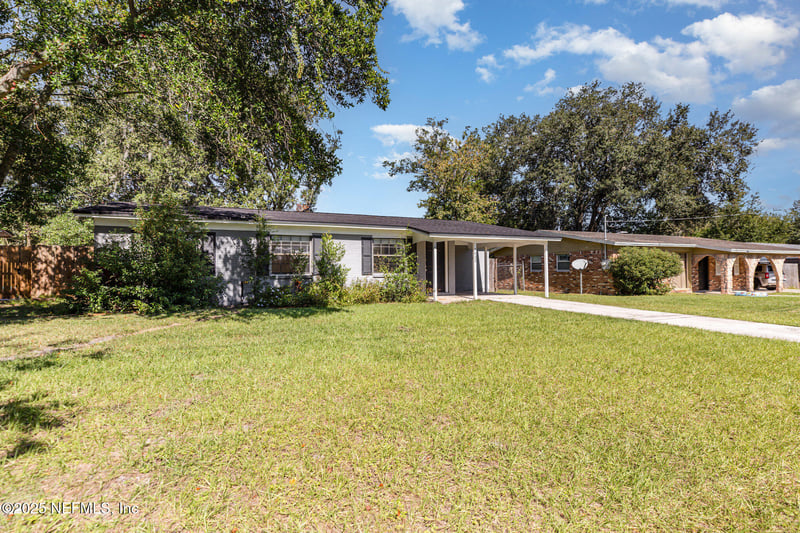 7433 Leroy Dr, Jacksonville, FL 32244