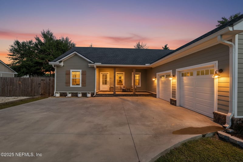 4231 Wolfe Dr, Macclenny, FL 32063