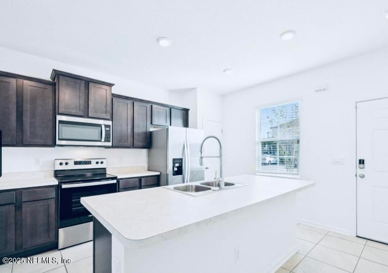 4920 Earthshine Rd, Jacksonville, FL 32256