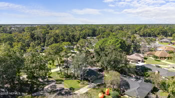 531 Los Palmas Dr, Fleming Island, FL 32003