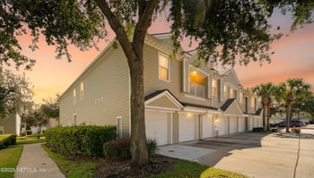 7061 Snowy Canyon Dr #111, Jacksonville, FL 32256
