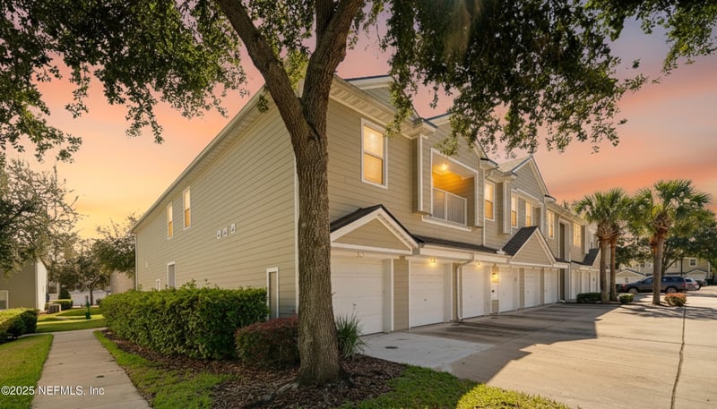 7061 Snowy Canyon Dr #111, Jacksonville, FL 32256