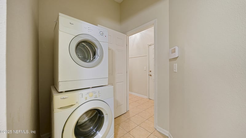 7061 Snowy Canyon Dr #111, Jacksonville, FL 32256