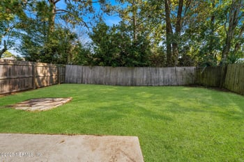 2753 Cavender Ct, Jacksonville, FL 32216