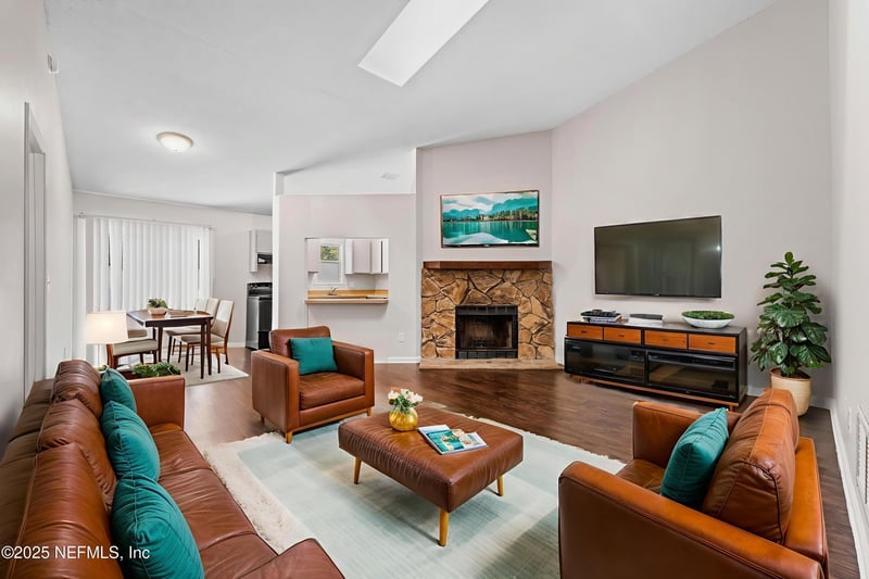 2753 Cavender Ct, Jacksonville, FL 32216