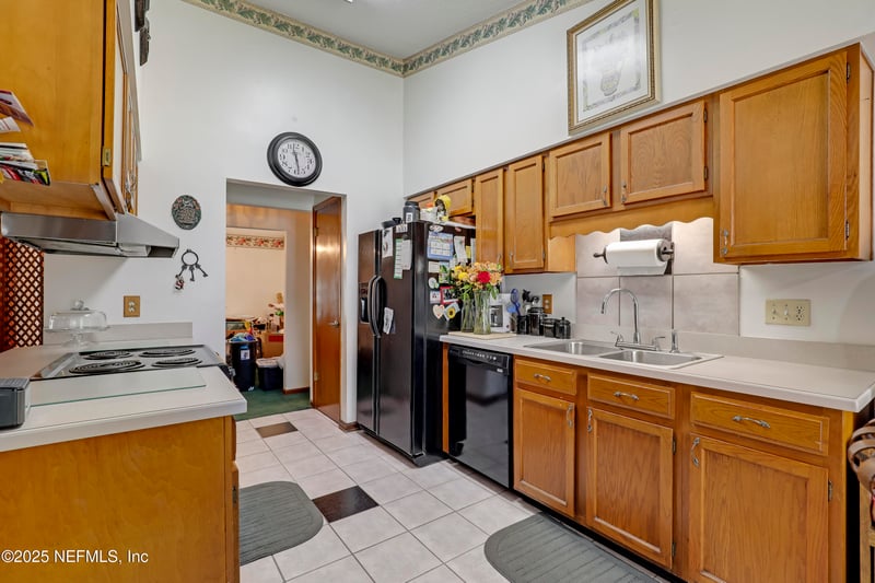 10086 Huntington Forest Blvd, Jacksonville, FL 32257