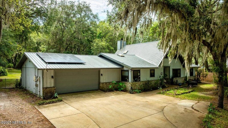 407 Lakeshore Dr, Starke, FL 32091