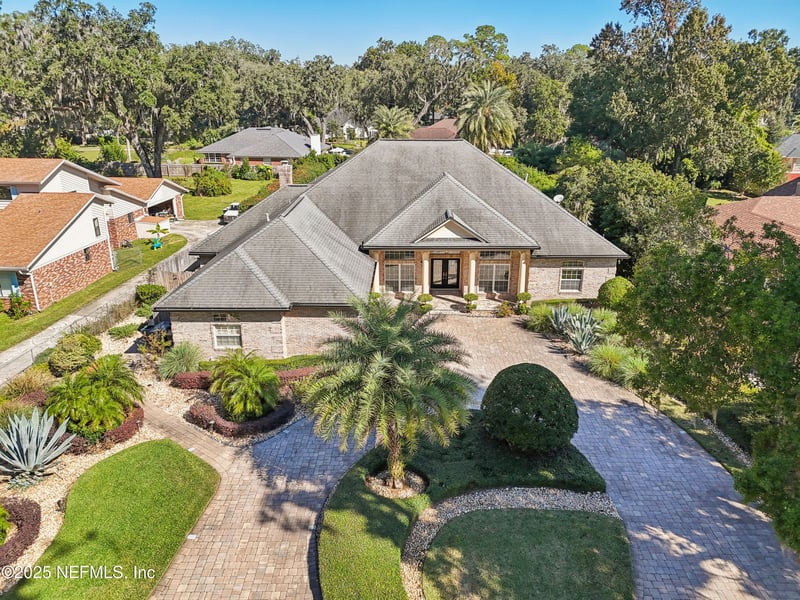 2553 Spreading Oaks Ln, Jacksonville, FL 32223