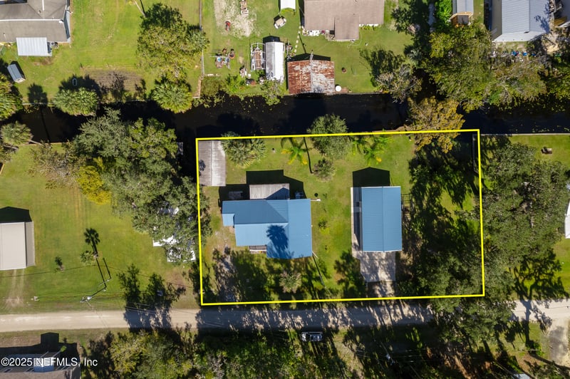 118 Hicks Ave, Crescent City, FL 32112