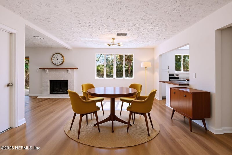 7333 Ortega Hills Dr, Jacksonville, FL 32244