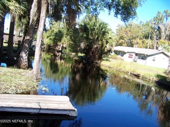 118 Hicks Ave, Crescent City, FL 32112