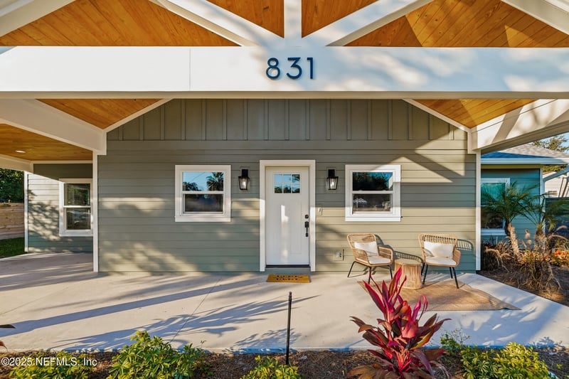 831 Bonita Rd, Atlantic Beach, FL 32233