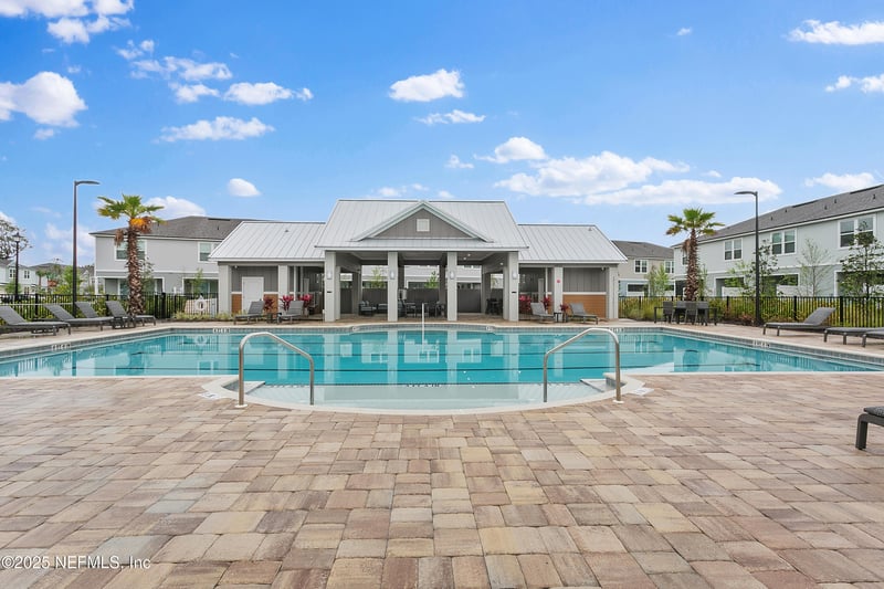 4920 Earthshine Rd, Jacksonville, FL 32256