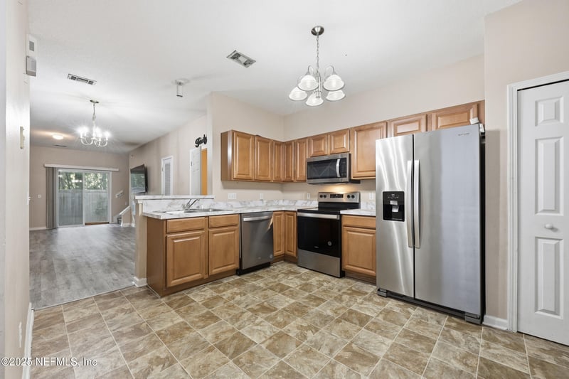 4794 Playpen Dr, Jacksonville, FL 32210