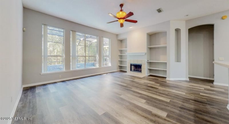 221 Cacique Dr, St Augustine, FL 32086