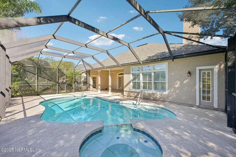 2549 Whispering Pines Dr, Fleming Island, FL 32003