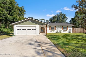 8703 Pinon Dr, Jacksonville, FL 32221