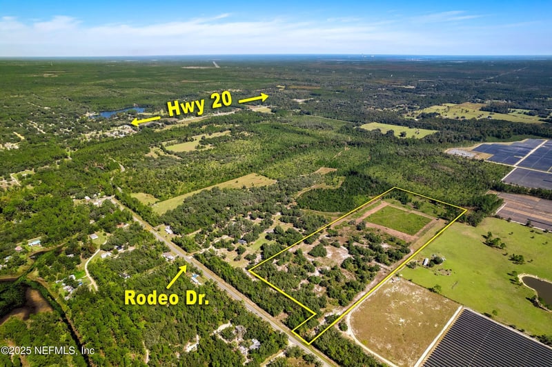 96 Bridle Dr, Interlachen, FL 32148